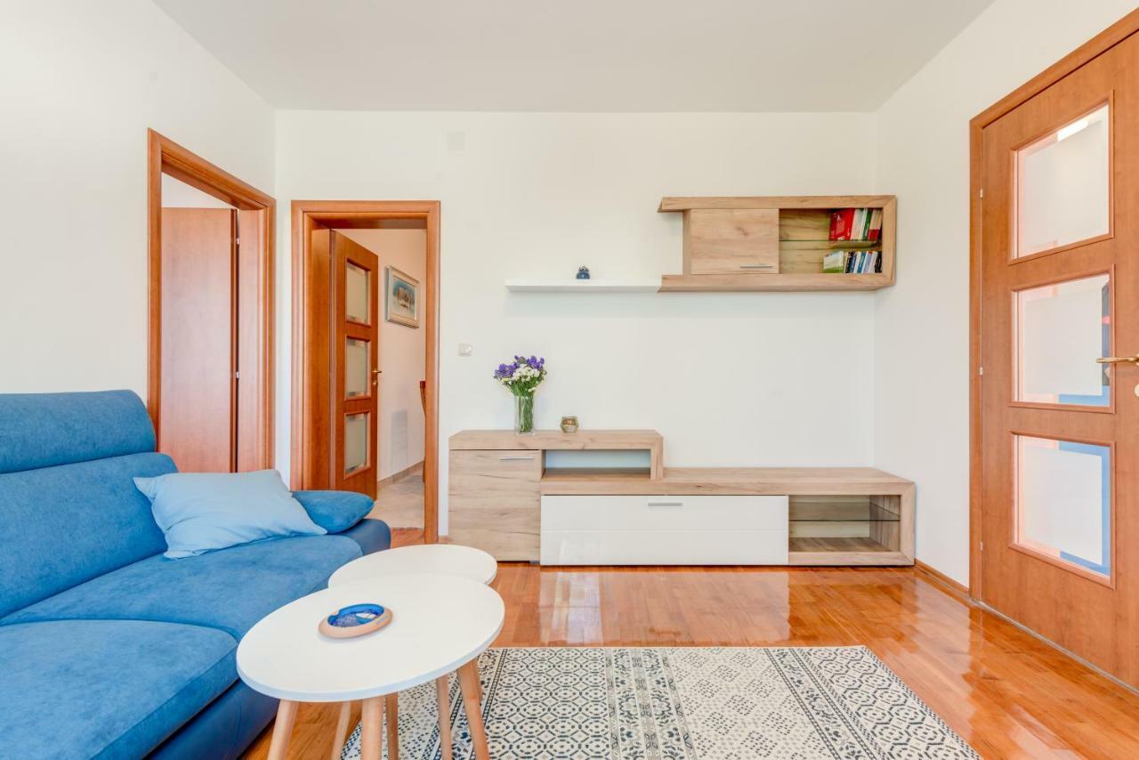 Apartmani Mirta Omiš Exterior foto