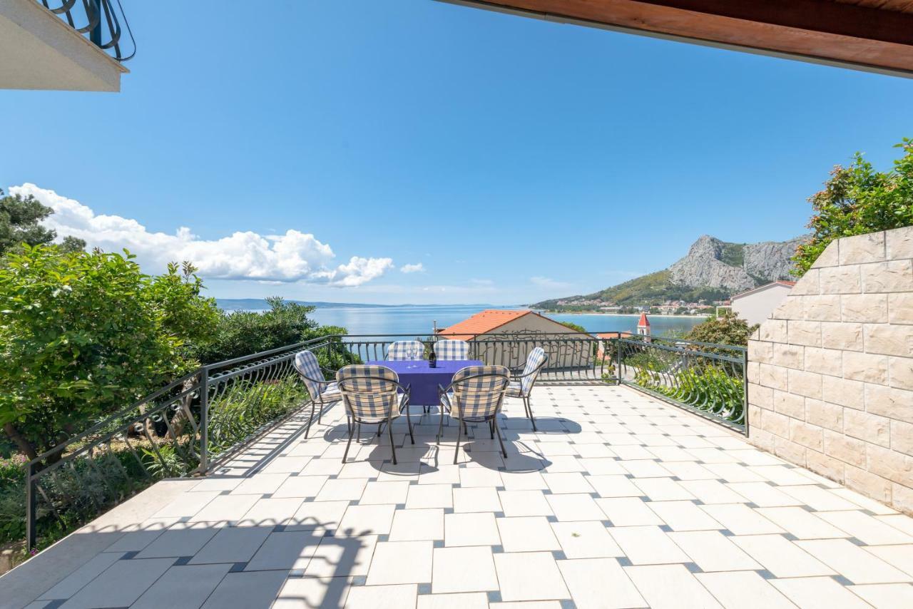 Apartmani Mirta Omiš Exterior foto
