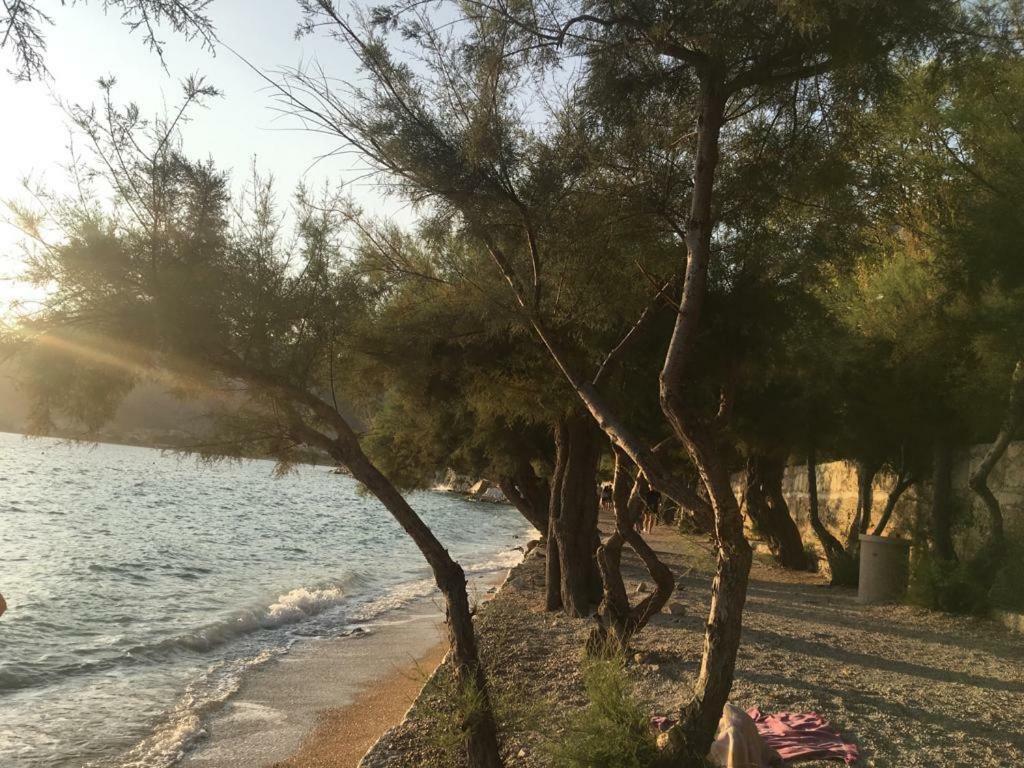 Apartmani Mirta Omiš Exterior foto